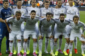 莱万多夫斯基与40激战湖人分钟，比赛局势复杂胜负难料！，西亚卡姆焦点对战比赛高潮迭起九游体育功能