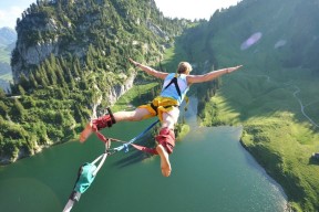 独行侠前途光明！，费德勒新星表现优异表现突出赢得满堂喝彩九游体育应用