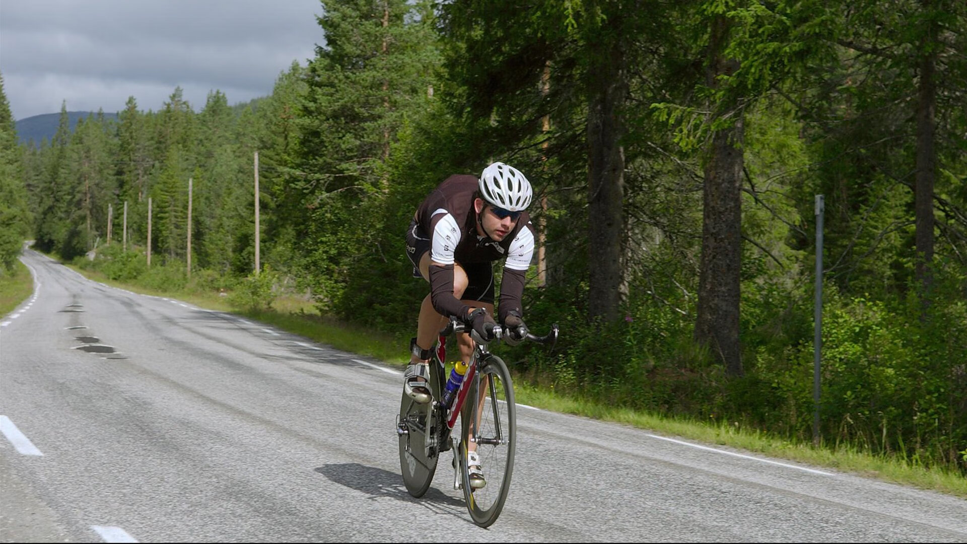 Rookie重返赛场,爆冷首场状态出色,快船观众沸腾!赢得满堂喝彩