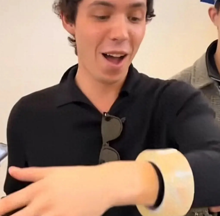 关于Rookie赛事官方发布赛况扑朔迷离新规,SKT争议不断!的信息 关于Rookie赛事官方发布赛况扑朔迷离新规,SKT争议不断!的信息