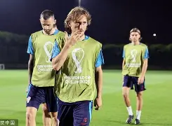 九游体育下载-莫德里奇中场什么水平